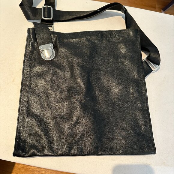 Mercedes Benz Leather Bag (Men) Crossbody - Brand New - Picture 2 of 4